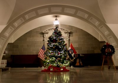 Meier Horseshoe Pines, Jackson, MO, presents Christmas tree and wreath at Missouri State Capitol